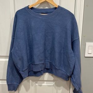 Cropped heavy sweater
